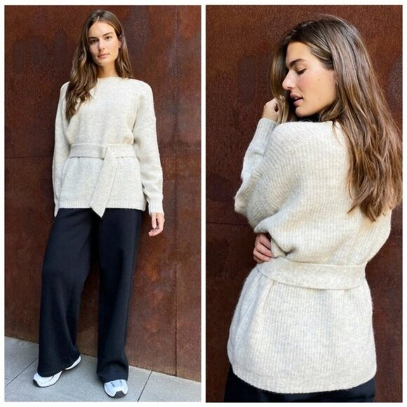 Elegant Cream Sweater with Belt - Picture 1 of 7